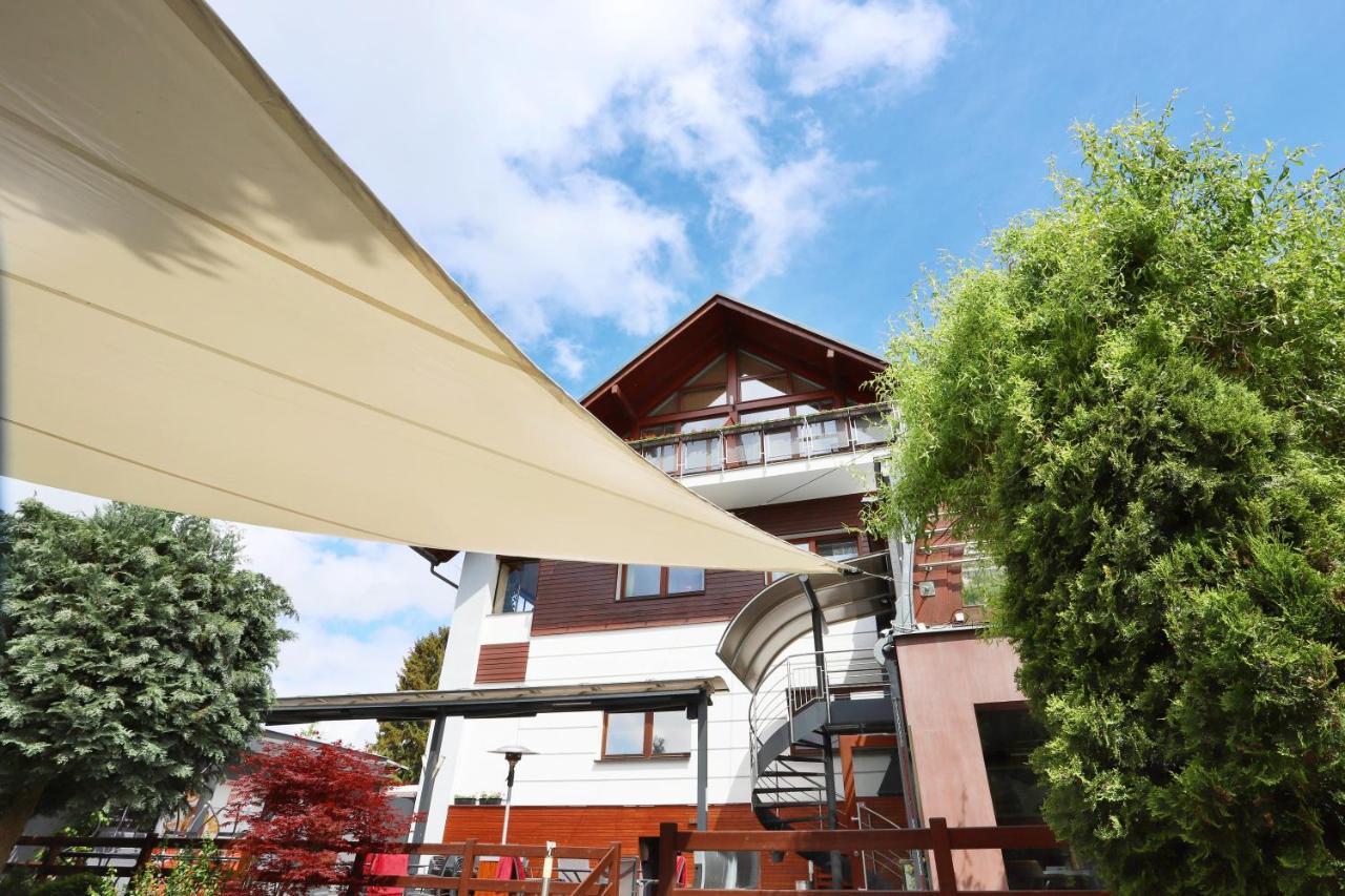 Apart Hotel Jablonec ยาโบลเนช นัด นิโซ ภายนอก รูปภาพ