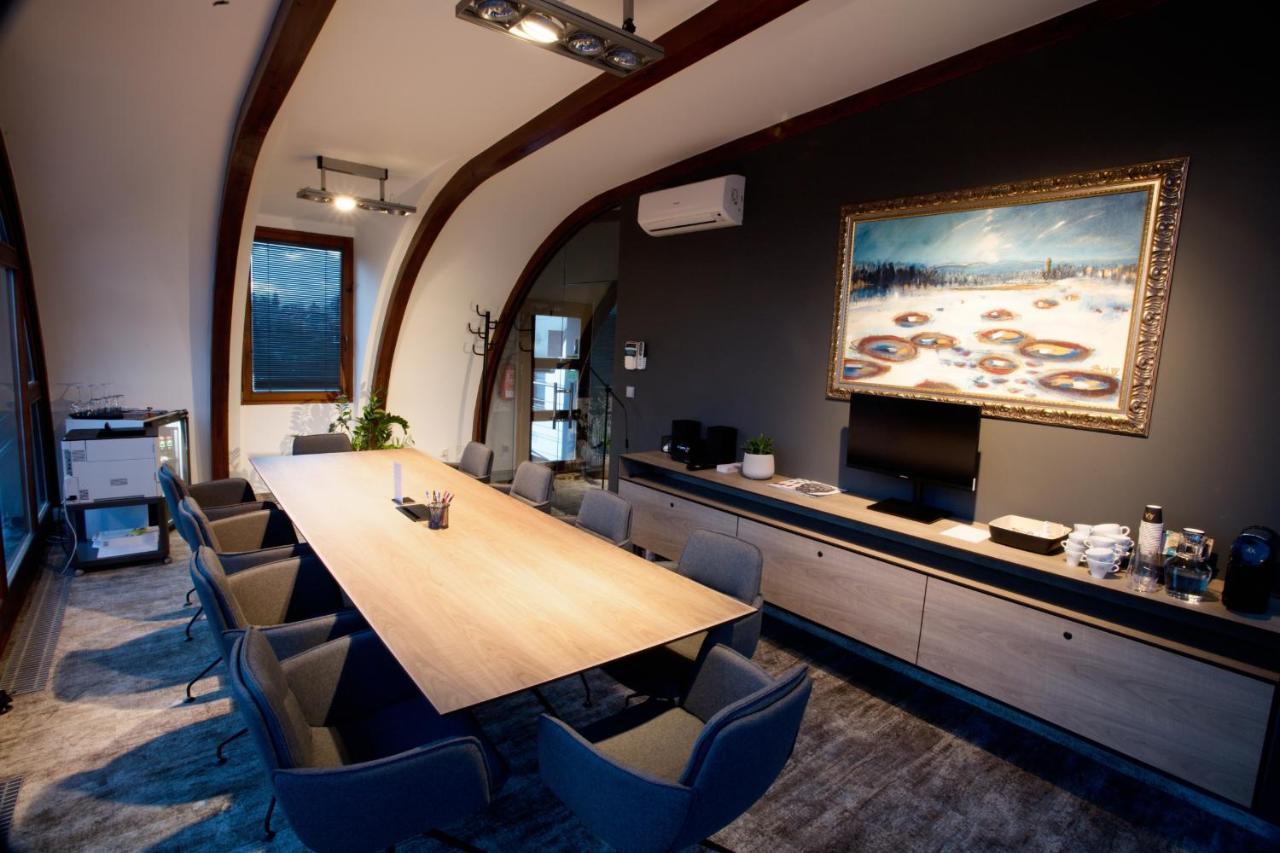 Apart Hotel Jablonec ยาโบลเนช นัด นิโซ ภายนอก รูปภาพ