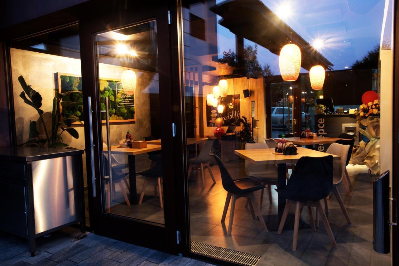 Apart Hotel Jablonec ยาโบลเนช นัด นิโซ ภายนอก รูปภาพ