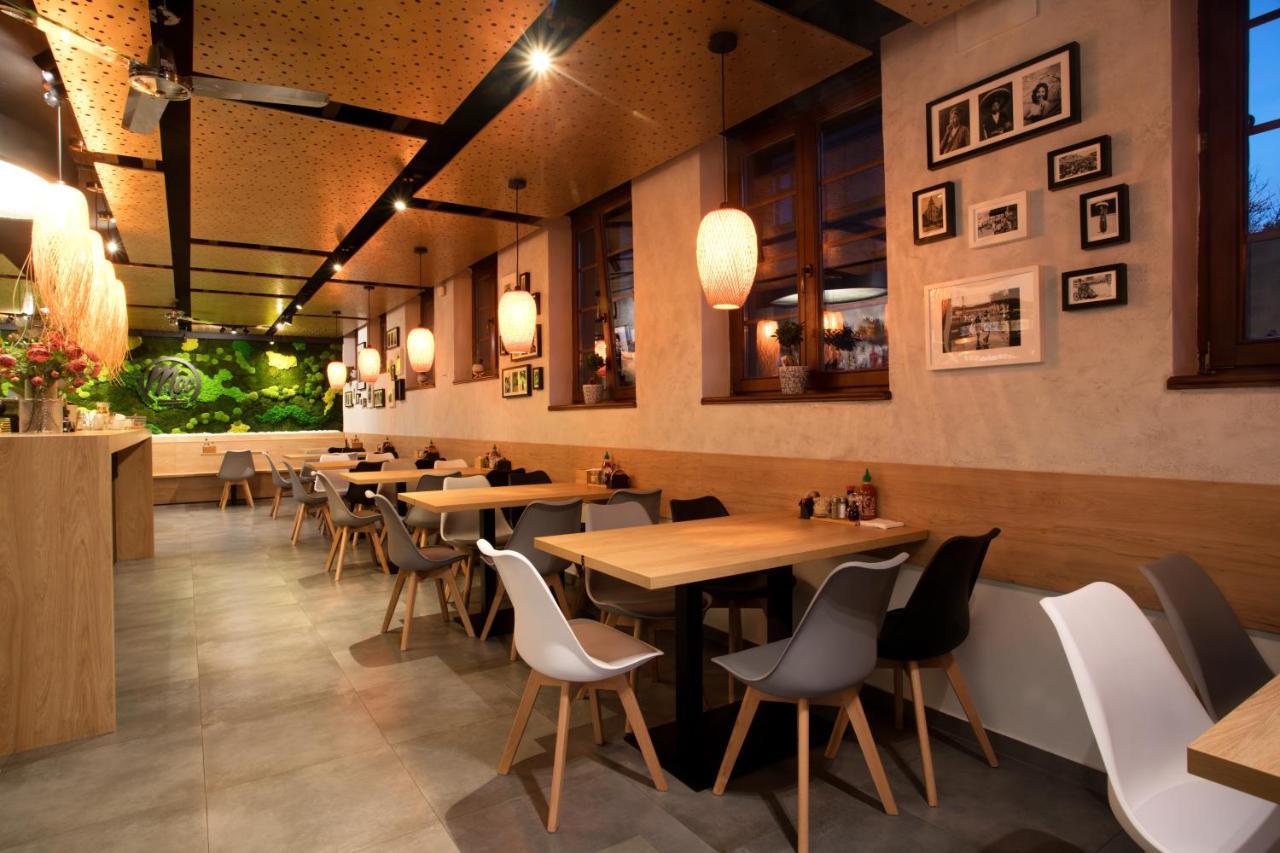 Apart Hotel Jablonec ยาโบลเนช นัด นิโซ ภายนอก รูปภาพ